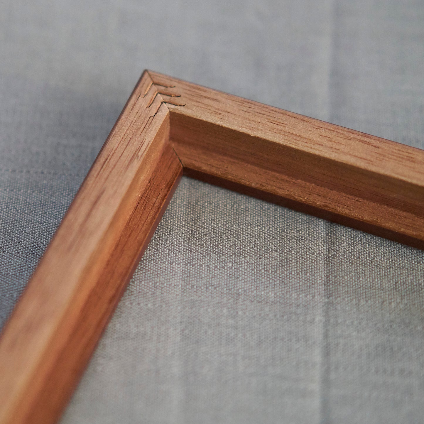 Traditional Mahogany Wood Picture Frame